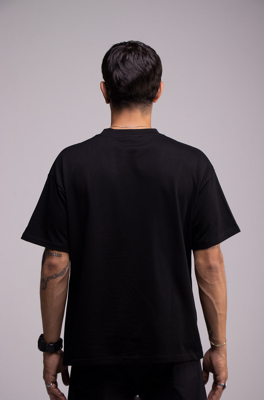 Semi Oversize 305gsm Black Tee