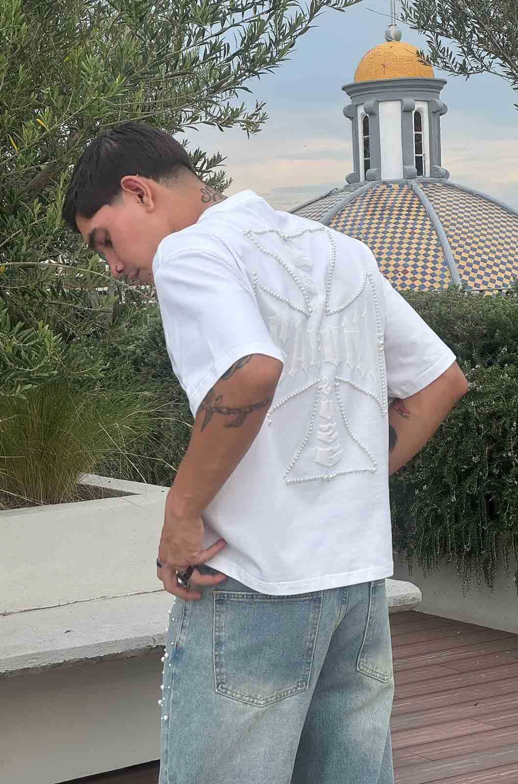 PEARL CROSS TEE — WHITE