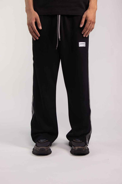 Dirty Spray Wash Black Pants