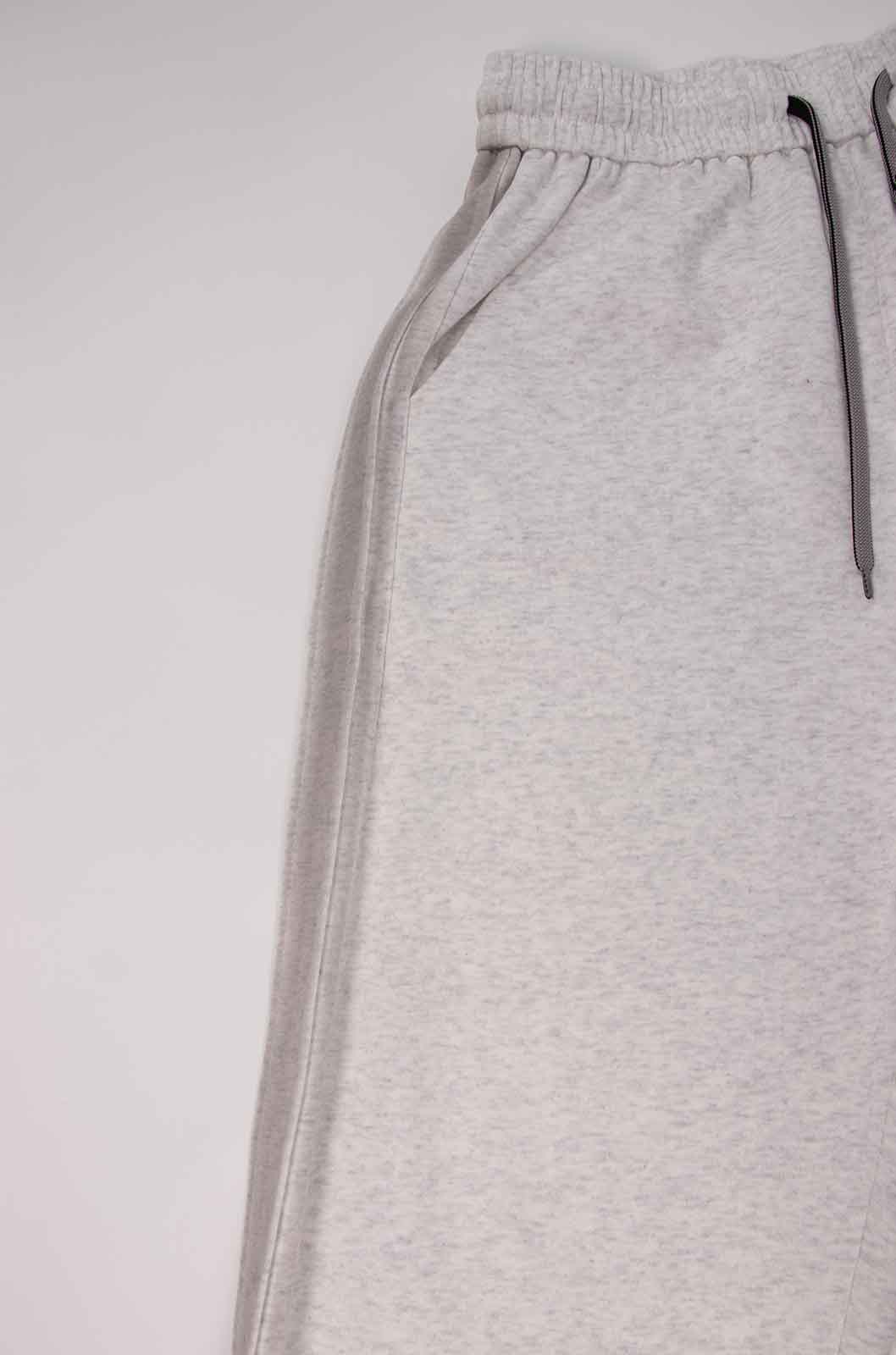 Dirty Spray Wash Grey Pants