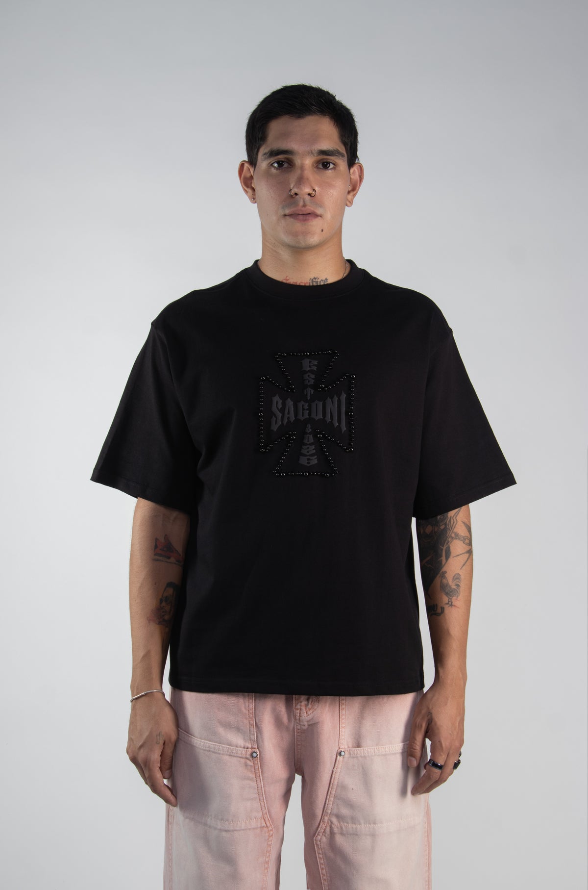 PEARL CROSS TEE — BLACK